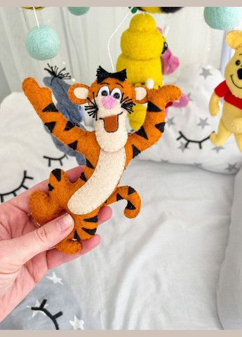 Детский мобиль на кроватку для младенцев WooolyWool «Приключения друзей» No Brand (342757974)