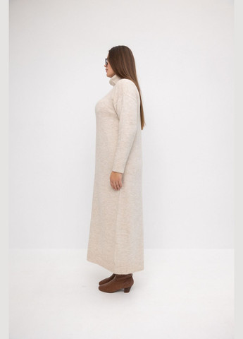 Бежева святковий, повсякденний, кежуал сукня максі з горловиною Twice