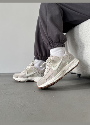 Кроссовки женские Nike Air Zoom Vomero 5 beige | Найк Аир Зум Вомеро 5 бежевые No Brand бежевые демисезоны (316231464)