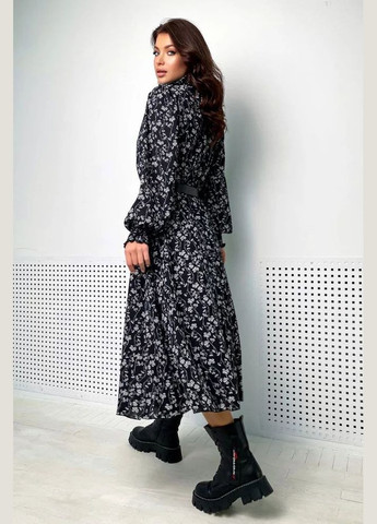 Чорна повсякденний, кежуал сукня з пишною спідницею Seventeen з квітковим принтом