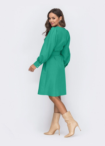 Зеленое платье зелёного цвета до колен приталенное Dressa