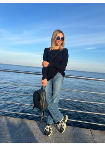 Черный демисезонный свитер женский оверсайз пуловер Style Point