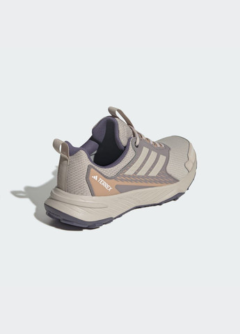 Кроссовки Terrex Tracefinder 2 CLIMAPROOF Trail Running adidas бежевые всесезоны (368834340)