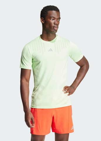 Зеленая футболка hiit airchill workout adidas