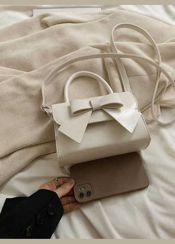 Женская классическая сумка 1642 кросс-боди на ремешке через плечо белая молочная No Brand (306709483)