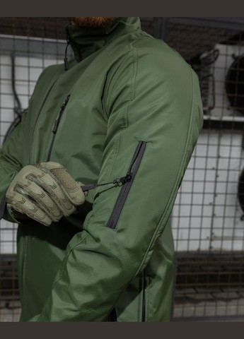 Зеленая демисезонная куртка oftshell basic хаки BEZET