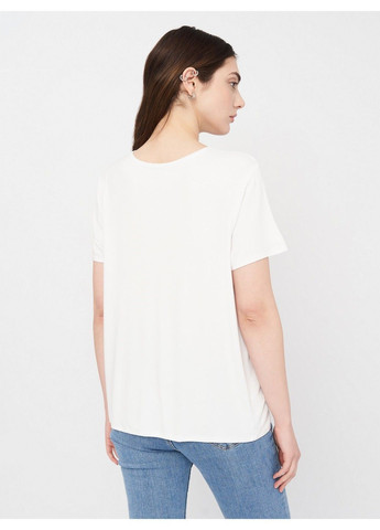 Белая летняя футболка Dex