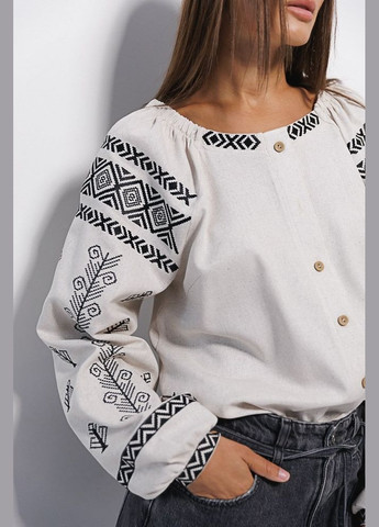 Бежева жіноча вишиванка бежева з відкритими плечима та геометрією гладдю mkar35217-2 Modna KAZKA (336933930)