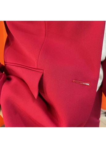 Піджак жіночий класичний довгий рукав на гудзиках 46 малина J. London (354332035)