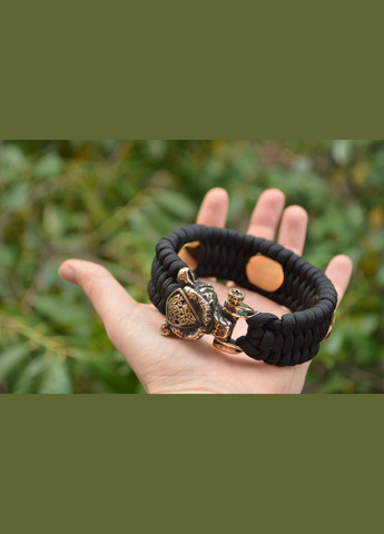 Браслет с Медведем и рунами из паракорда плетения Трилобит под заказ цвет и размер + брелок в подарок No Brand (341738886)