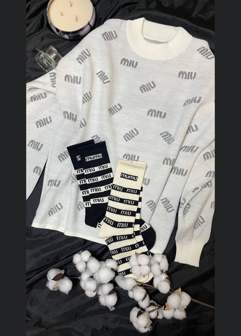 Белый свитер+носки No Brand