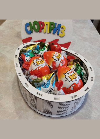 Бокс киндер со сладостями для девушки или ребенка на день рождения 8 марта новый год (ar18) No Brand (315888768)