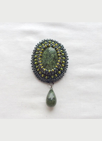 Авторська брошка ручної роботи з бісеру з натуральними каменями "Господиня мідної гори" No Brand (349843439)