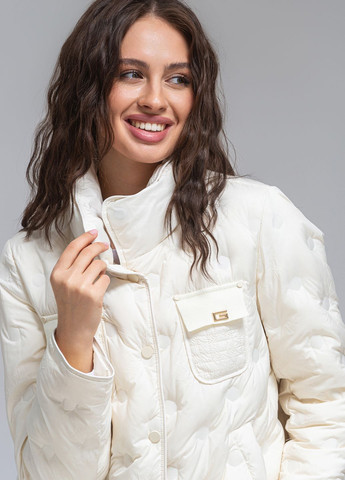 Молочна ультралегка куртка -wear модель Viva 069