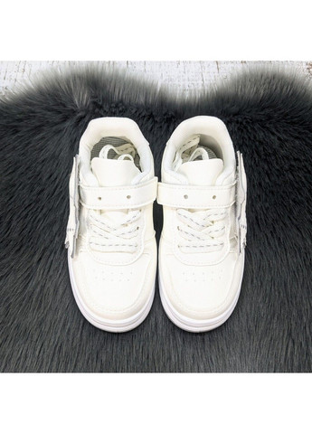 Молочні осінні кросівки дитячі для дівчинки BBT