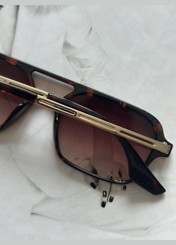 Сонцезахисні окуляри з подвійною переносицею унісекс Леопардовий з коричневим (0681) No Brand (322735720)