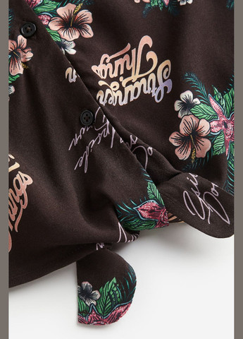 Коричневая цветочной расцветки блузка H&M летняя