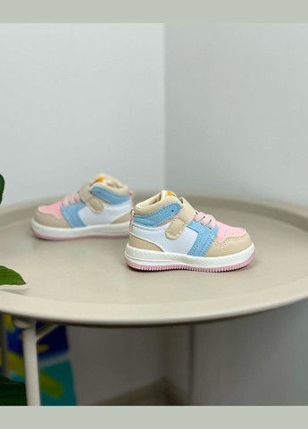 Рожеві всесезонні дитячі кросівки рожеві 1264 No Brand