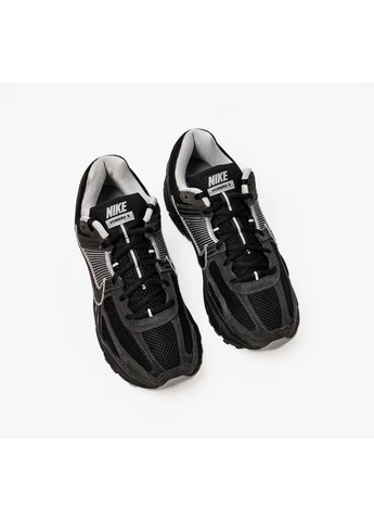 Чорні кросівки zoom vomero 5 black hf1553-006 Nike