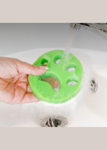 Набір двох силіконових лапок для видалення вовни або волосся під час прання одягу різні кольори No Brand (314933756)