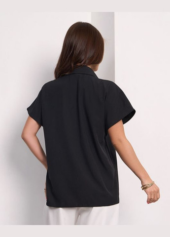 Черная повседневный рубашка однотонная ISSA PLUS с коротким рукавом