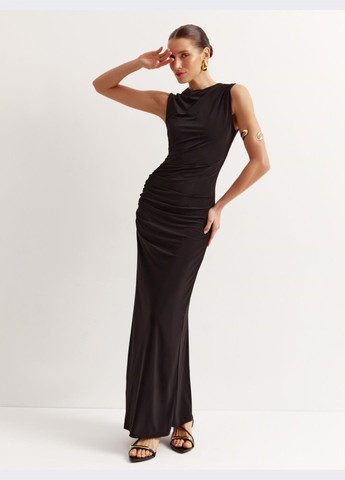 Черное длинное платье чёрного цвета без рукавов Dressa