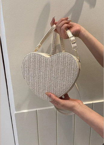 Женская сумка 8270 кросс-боди Сердце белая молочная No Brand (303323094)