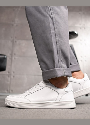 Белые демисезонные мужские демисезонные кроссовки белые с белой подошвой Freedom