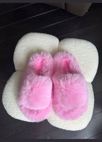 Розовые тапочки Motivo