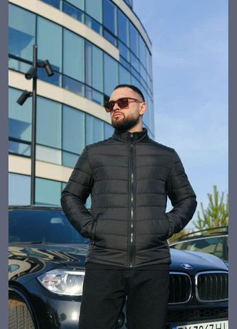 Черная демисезонная куртка ветровка подкладка нейлон не маломерят No Brand