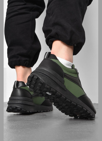 Кроссовки женские черно-зеленого цвета на шнуровке Let's Shop чёрные демисезоны (287558881)