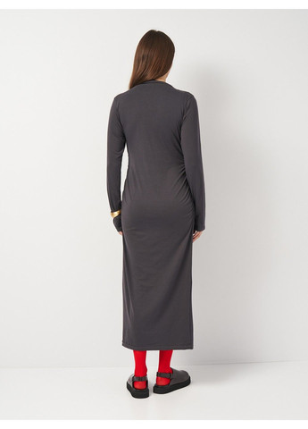 Серое вечернее платье Boohoo однотонное