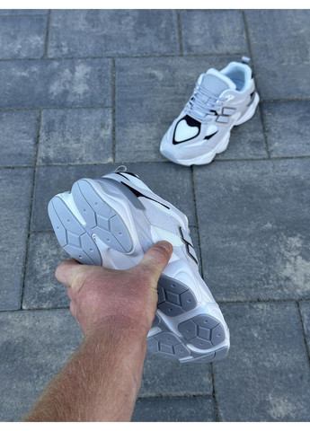 Серые кроссовки женские повседневные светло серые на массивной подошве No Brand