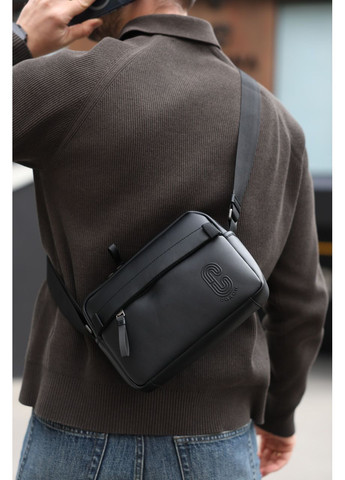 Сумка чоловіча Crossbody Bag In Black No Brand (366887664)