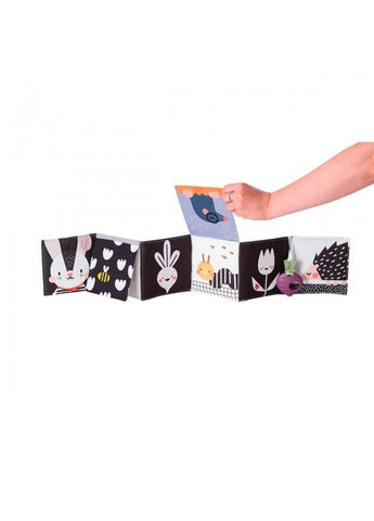 Развивающая книжка-раскладушка коллекции Садочек в городе – Зайчики Taf Toys (344449958)