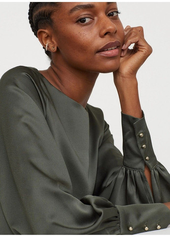 Темно-зеленое деловое женское атласное платье н&м (56671) s темно-зеленое H&M