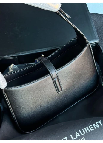 Сумка жіноча Hobo Black No Brand (362044667)