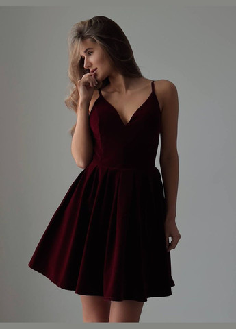 Бордовое вечернее бархатное платье с глубоким вырезом на спине с пышной юбкой MonCher