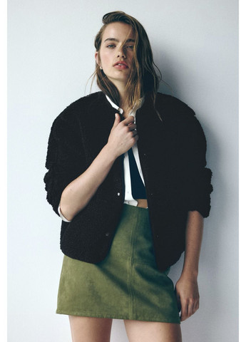 Черная демисезонная куртка H&M Тедді