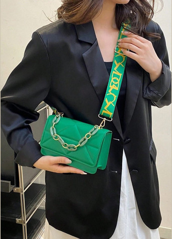 Жіноча класична сумка 10277 на ремінці зелена No Brand (282962560)