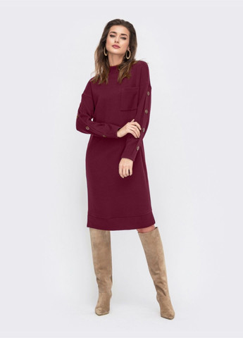 Бордова кежуал тепла сукня з декоративними ґудзиками на рукавах бордова Dressa однотонна