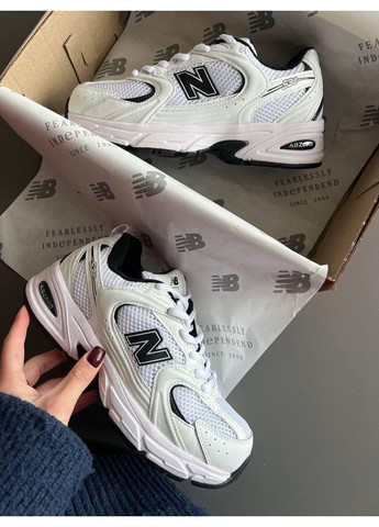 КРОСІВКИ ЖІНОЧІ NEW BALANCE 530 FUR WHITE BLACK НЬЮ БЕЛАНС 530 No Brand чорні демісезони (367174330)
