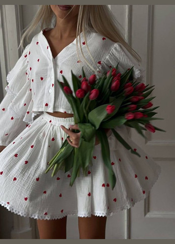 Спідниця-шорти, обʼємна сорочка оздоблені мереживом Adelante (322934873)