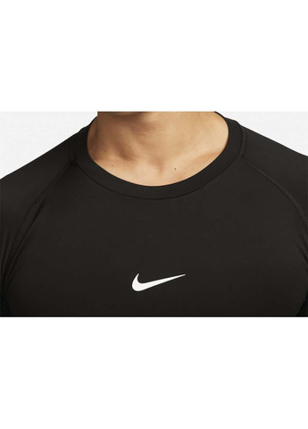 Черный демисезонный лонгслив Nike