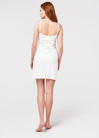 Ночная рубашка декорированная сеткой, молочно-белого цвета. ORA (305697077)