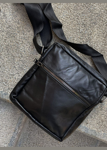 Чоловіча сумка чорна натуральна шкіра 302001 No Brand (303925033)