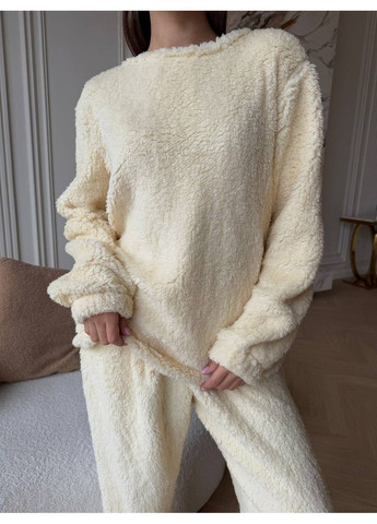 Бежева зимня піжама жіноча кофта + брюки KaraMix