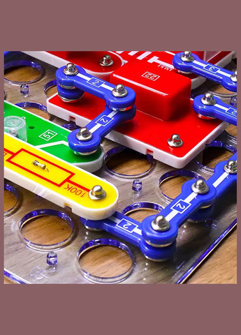 Конструктор електронний Збираємо радіо (D70703) DOKA (326805540)