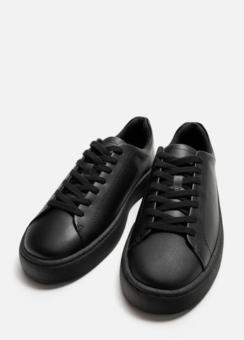 Черные кроссовки Zara