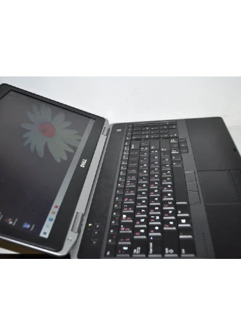 Ноутбук Latitude E6530 / 15.6" TN / Core i5-3340M (2(4) ядра по 2.7-3.4GHz) / 8GB DDR3 / 120GB SSD NEW / HD Graphics 4000 / Dell (398130352)